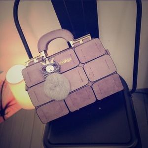 Women's leather handbag